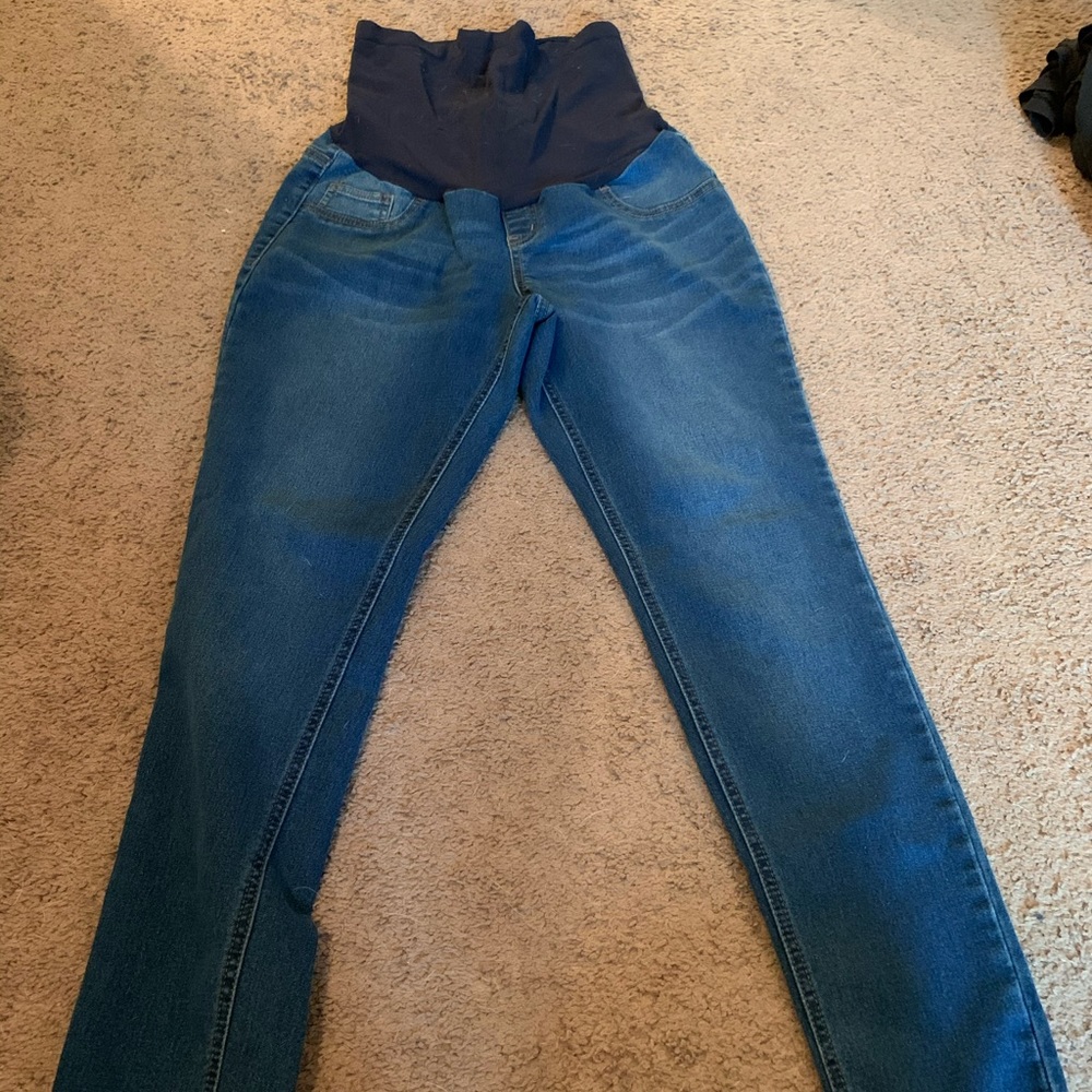 Maternity skinny jeans
